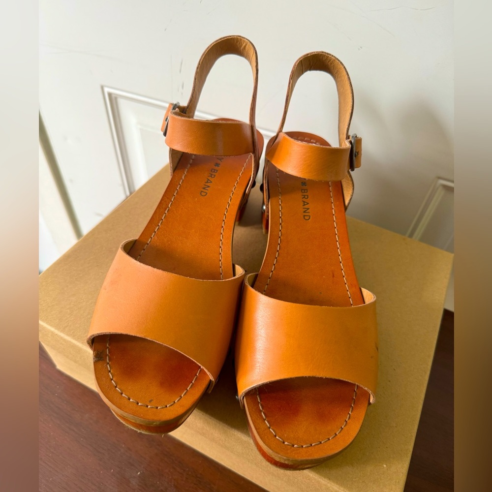 Lucky Brand peep-toe leather heeled sandals